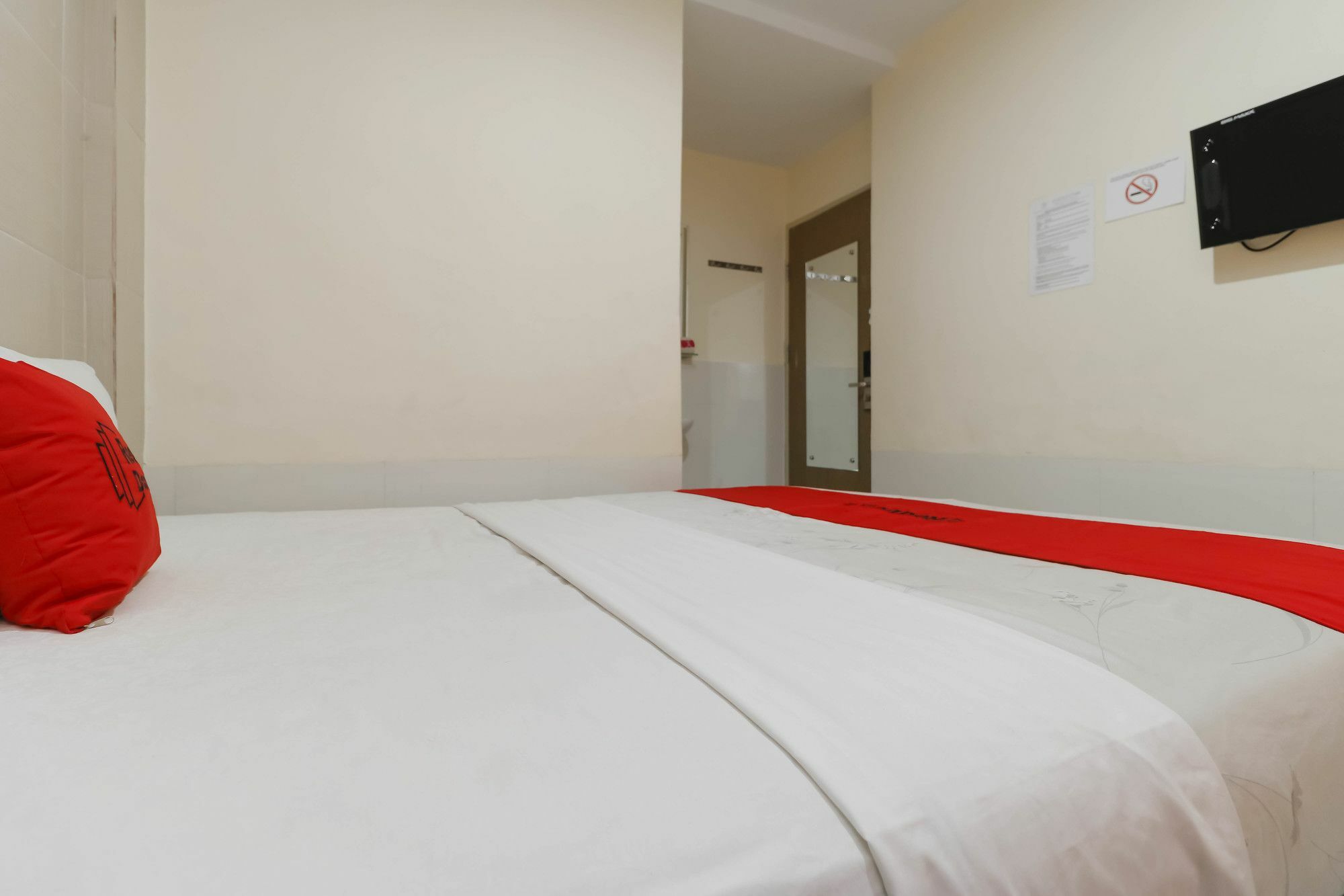 Reddoorz Near Maimun Palace Medan Exterior photo