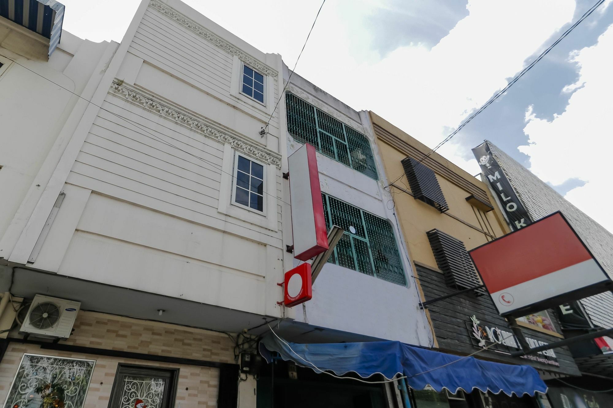 Reddoorz Near Maimun Palace Medan Exterior photo